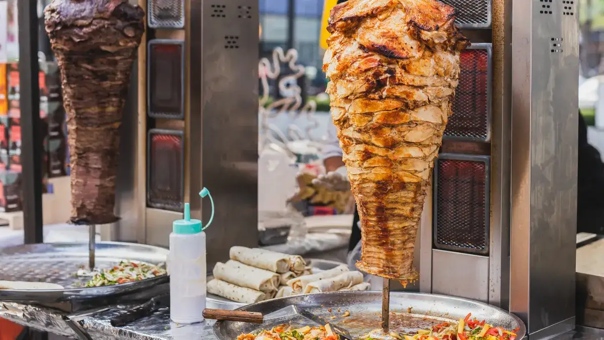 Zdjęcie Gdzie jest kebab w Łodzi? Odkryj najlepsze miejsca na smakowite dania